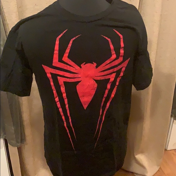 Marvel Merch - Picture 2 of 4